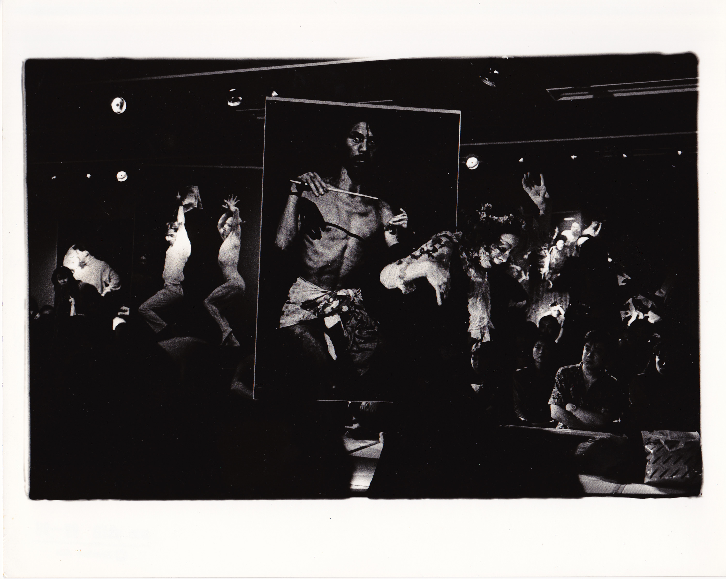 土方巽舞踏写真展にて｜渋谷パルコパート1 | Dance Archive Network